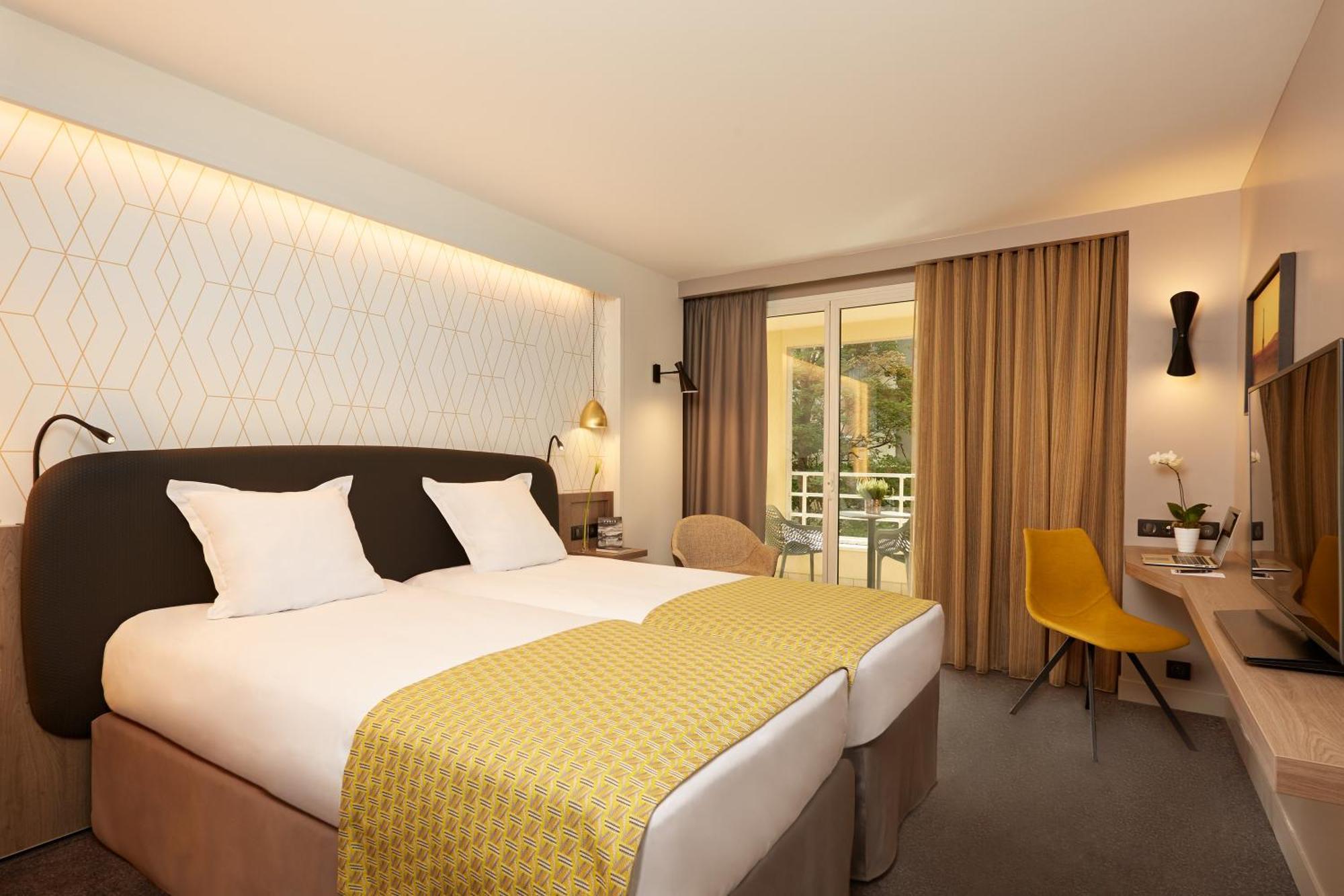 Auteuil Tour Eiffel Hotel