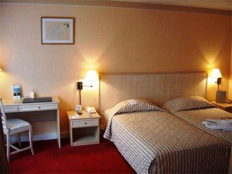 Auteuil Tour Eiffel Paris