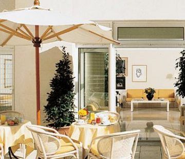 Auteuil Tour Eiffel Hotel