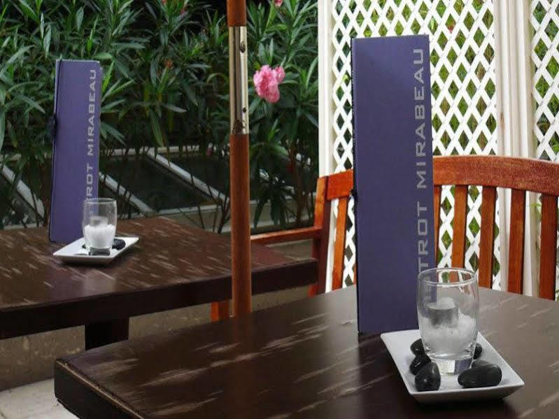 Hotel Auteuil Tour Eiffel 4*