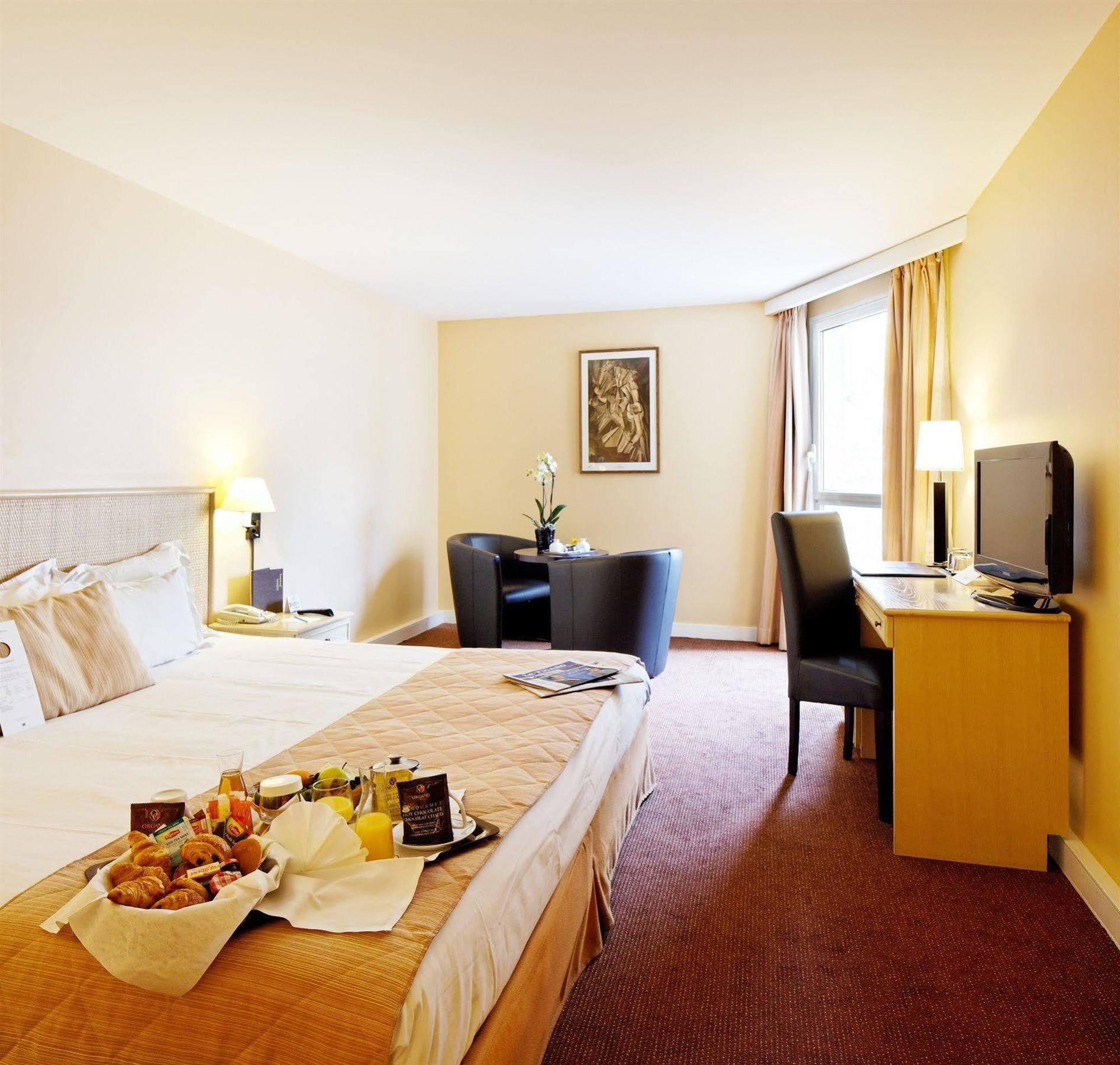 Auteuil Tour Eiffel Paris