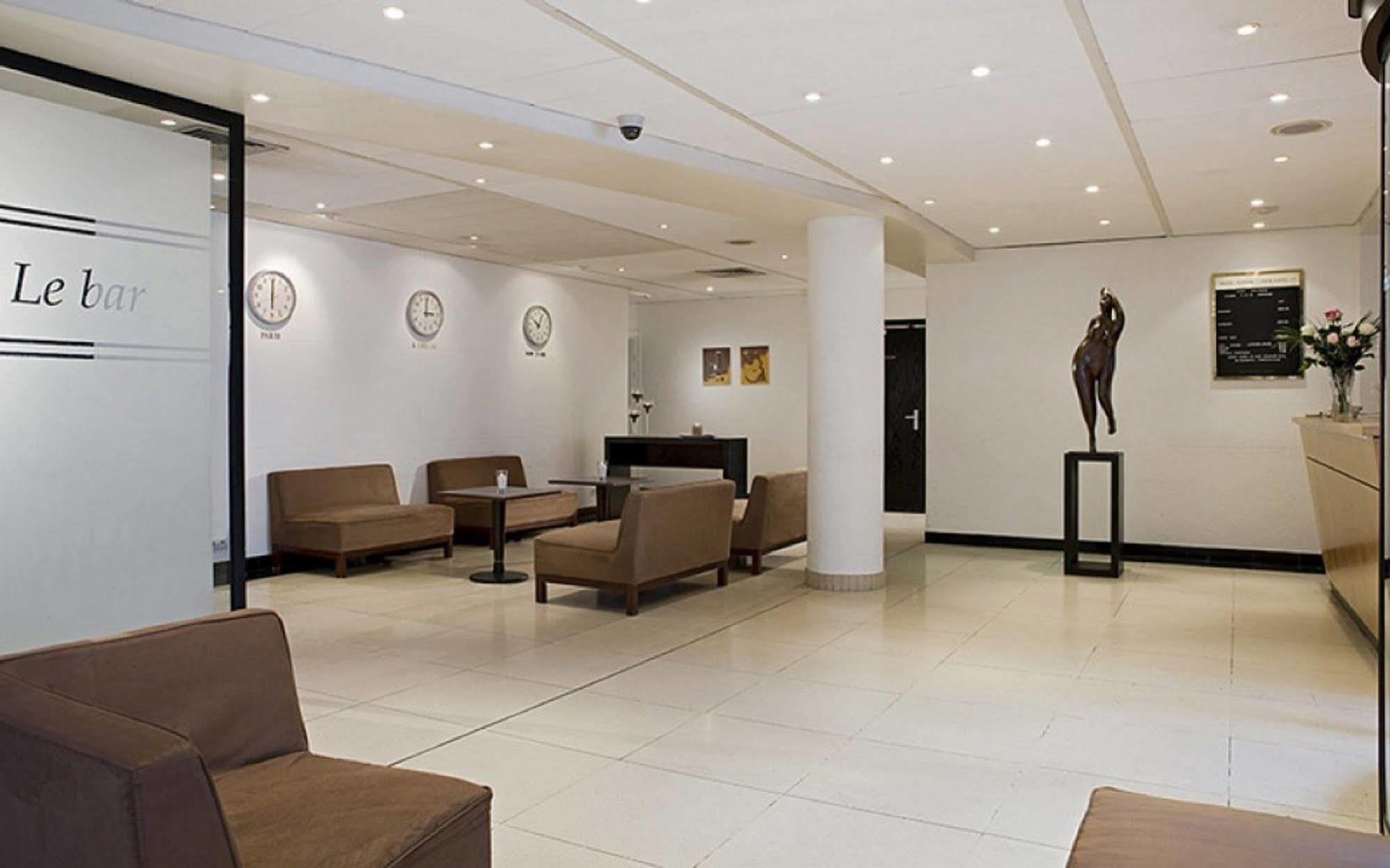 Hotel Auteuil Tour Eiffel 4*