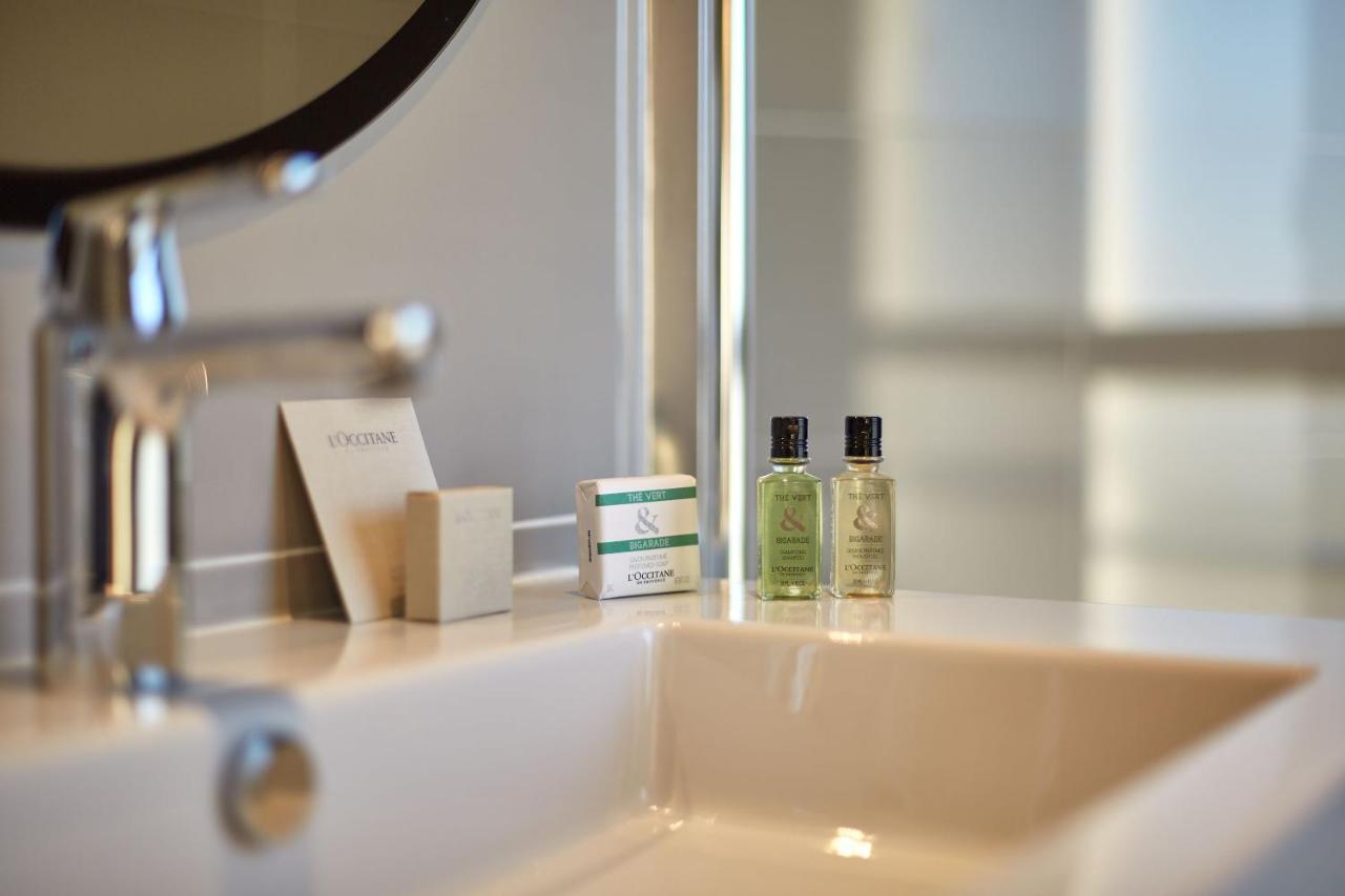 Hotel Auteuil Tour Eiffel 4*