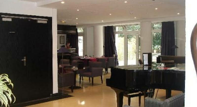 Auteuil Tour Eiffel 4* Parigi